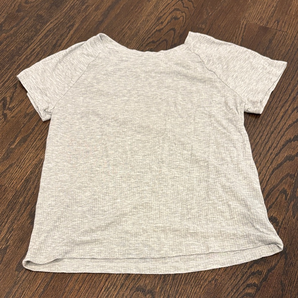 Offline Women’s Heather Gray Short Sleeve Tee Size XS